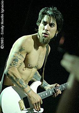 photo of Dave Navarro from Jane's Addiction at Marcus Amphitheater in Milwaukee, WI
